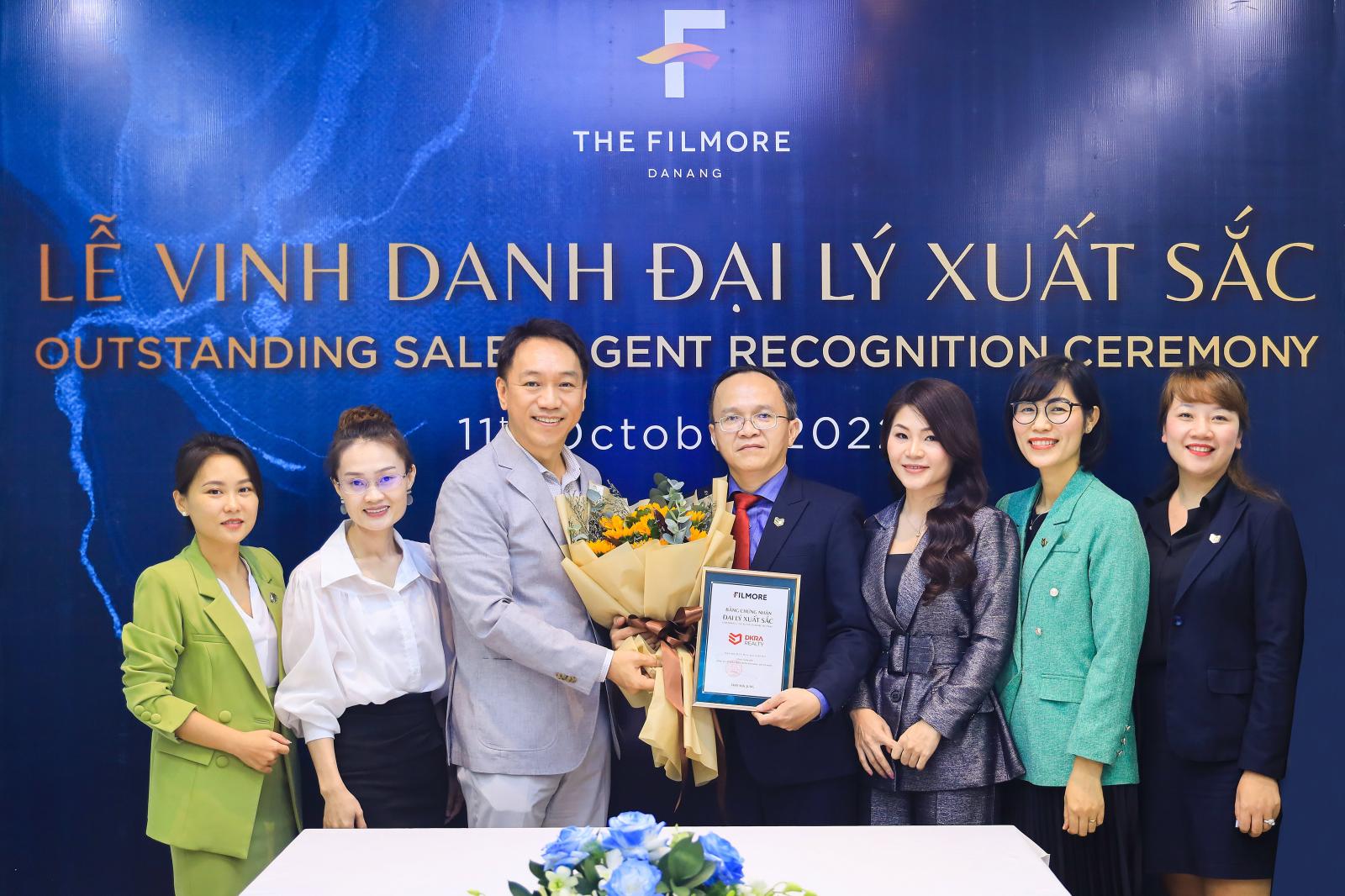 Filmore Development Vinh Danh DKRA Realty - Đơn Vị Phân Phối Xuất Sắc Nhất Dự Án Căn Hộ Hạng Sang The Filmore Da Nang